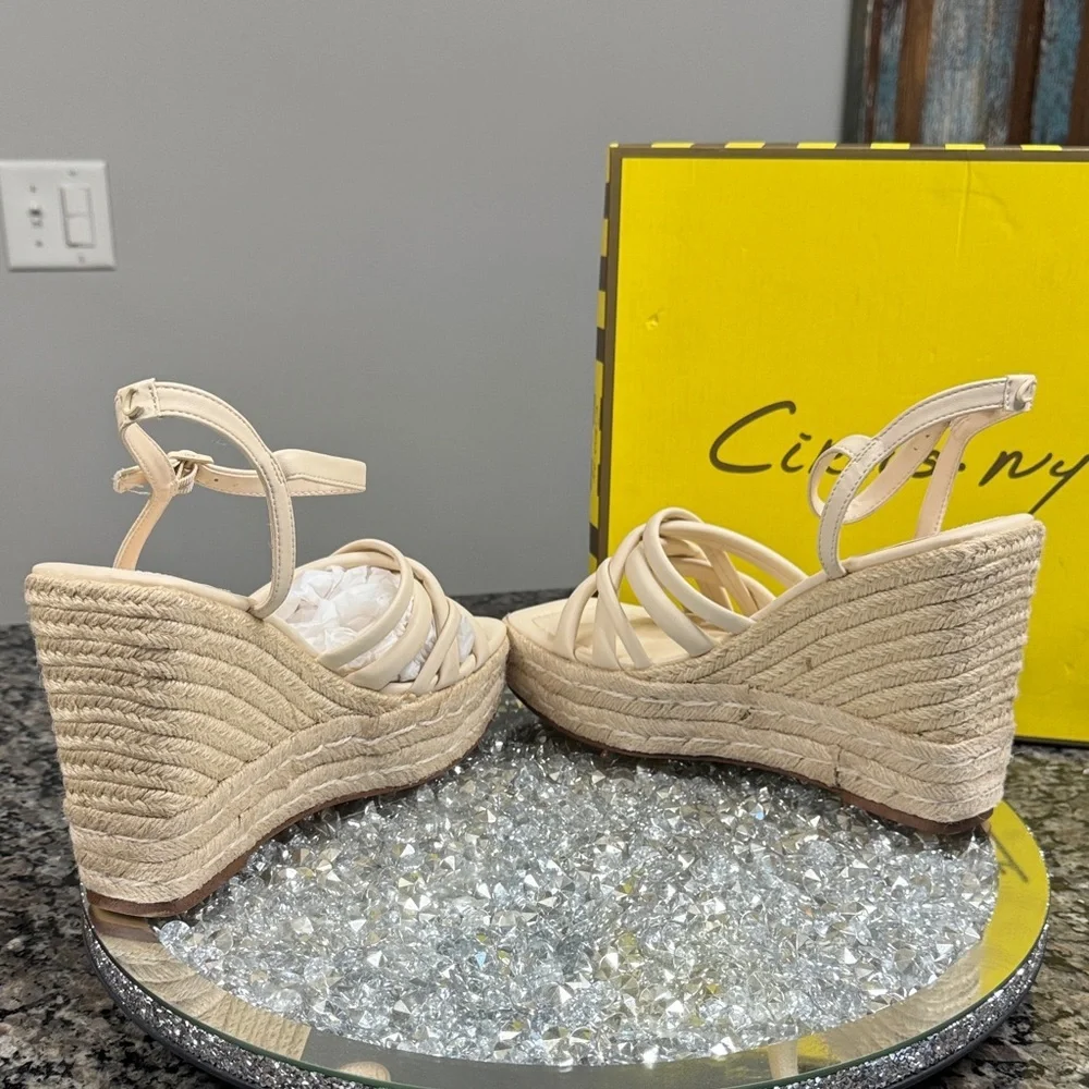 Circus by Sam Edelman Women's Irene Strappy espadrilles Tan Wedge Sandals NEW 10